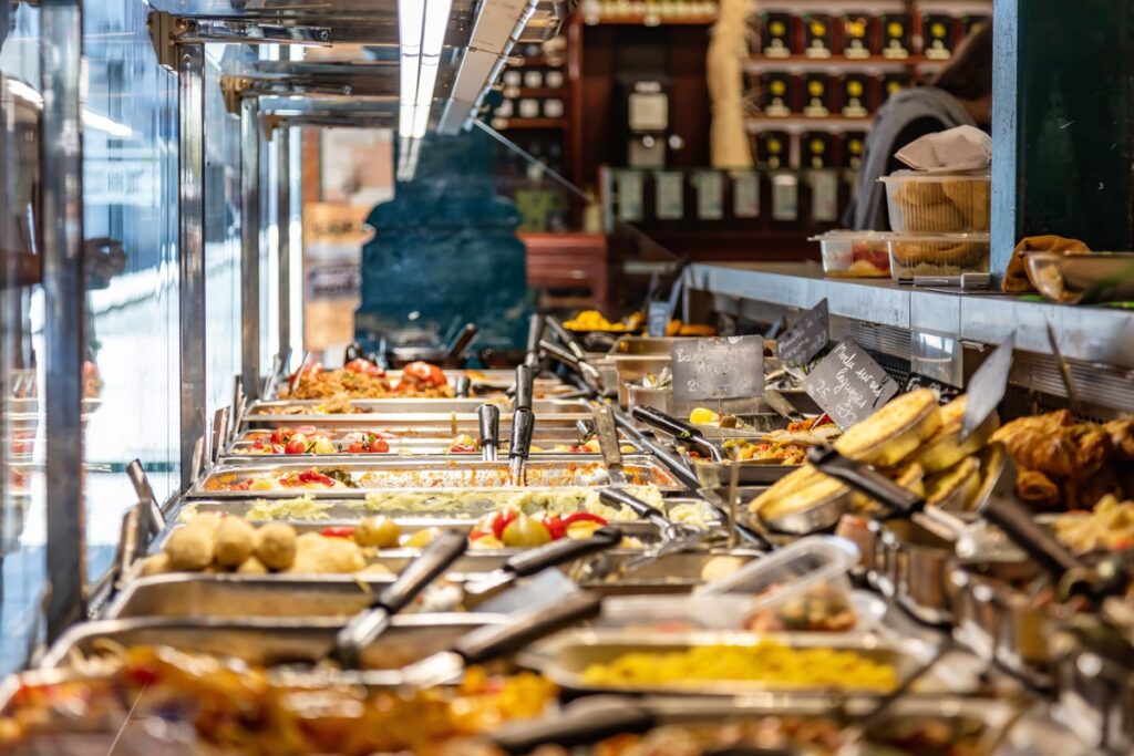 what is a caterer